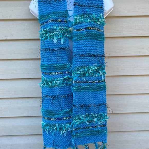 Handknit Scarf - Picture 4 of 4